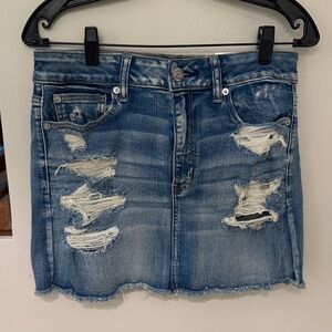 American Eagle Outfitters denim Distressed Mini Skirt 10 NEW next level stretch